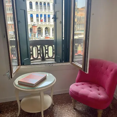Appartement Royal Rialto - Grand Canal View Venise