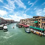 Royal Rialto - Grand Canal View شقة البندقية