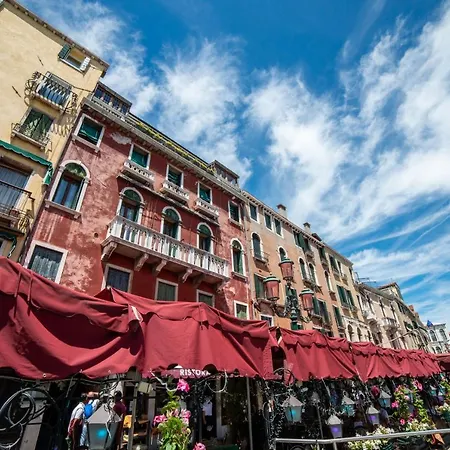Royal Rialto - Grand Canal View *