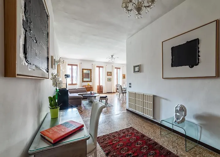 Royal Rialto - Grand Canal View *