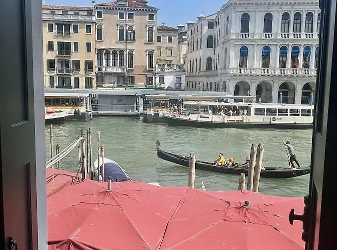 Lejlighed Royal Rialto - Grand Canal View Venedig