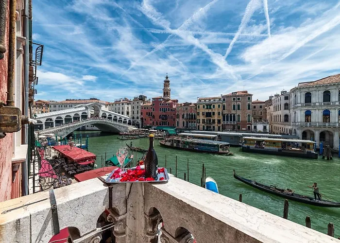 Royal Rialto - Grand Canal View